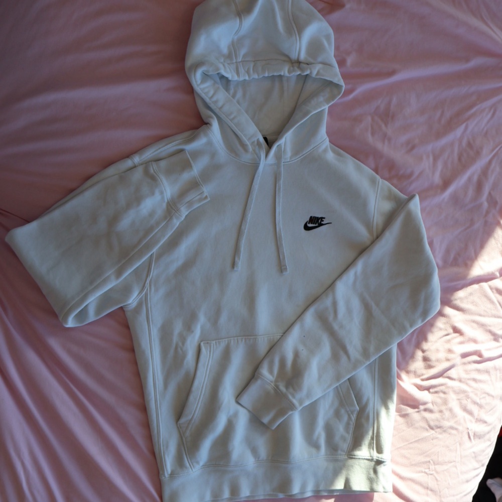 Nike Classic White Pullover